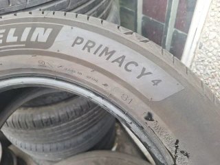 215 60 R17 96H Michelin - 1 neumático +85%