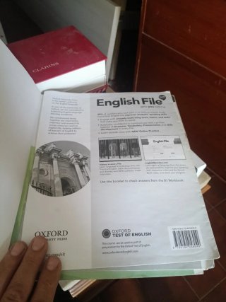Libro Inglés B1 English File 4ª Ed.