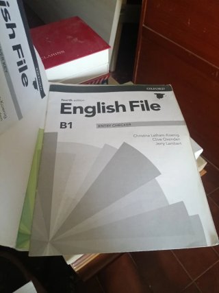 Libro Inglés B1 English File 4ª Ed.