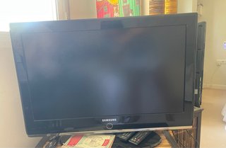 Samsung TV 32 + Fire TV Stick + Mandos