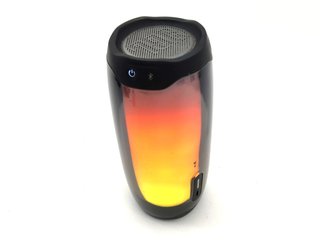 E1815843-0    Altavoz Portatil Bluetooth Jbl Pulse