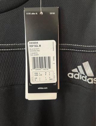 Camiseta tirantes deportiva Adidas negra
