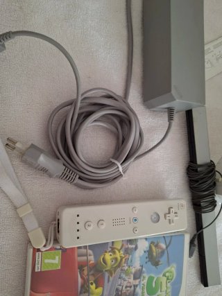 Consola Nintendo Wii + Juego Planet 51