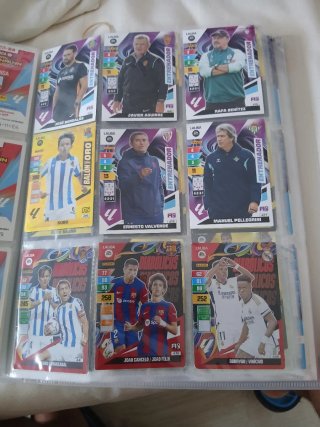 Álbum y cartas Panini Adrenalyn 2023-24