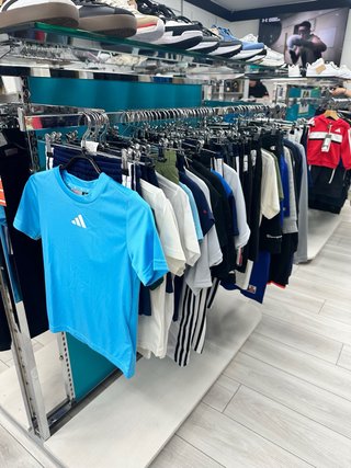 Góndola central para comercio.