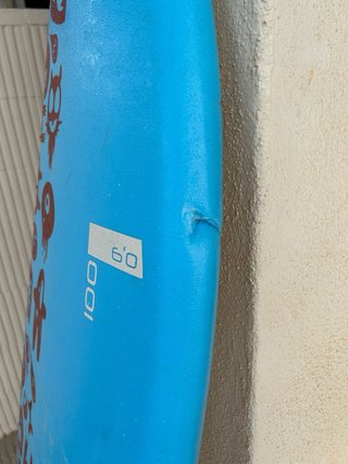 Tabla surf niños 100L Decathlon, agujero lateral