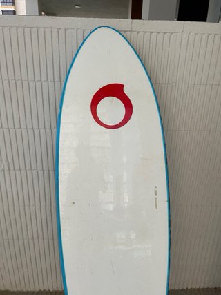 Tabla surf niños 100L Decathlon, agujero lateral