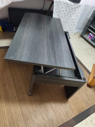 Mesa y cajonera