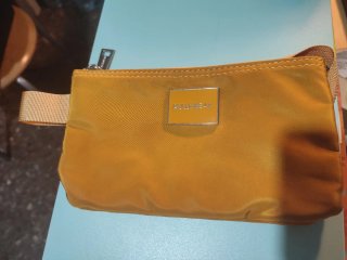 Monedero Pull&Bear dorado