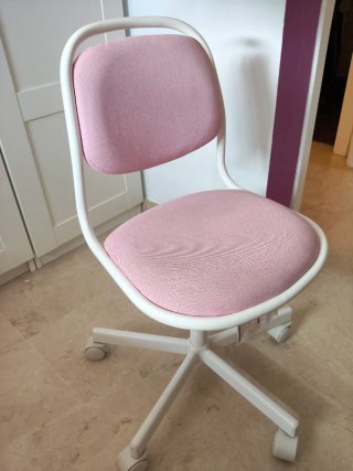 Silla giratoria infantil rosa IKEA