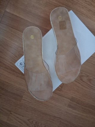 Cuñas transparentes beige talla 38