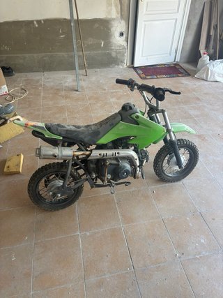 Moto 4 tiempos Enduro/Motocross Verde