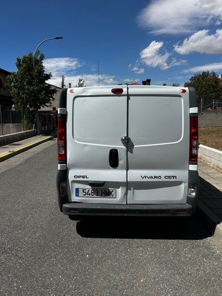 Furgon 3 plazas Opel Vivaro 2012