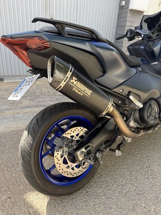 Yamaha TMAX 560 2022