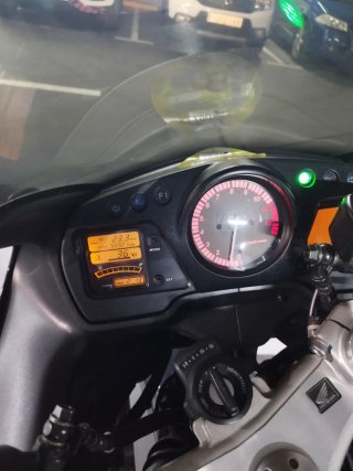 Honda CBR 1100 XX super blackbird