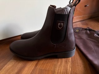 Stivaletti equestri marroni taglia 41