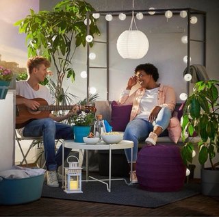 Banco metálico IKEA