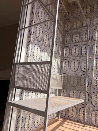 Banco metálico IKEA