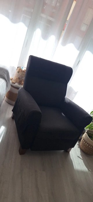 Butaca reclinable manual tela y madera