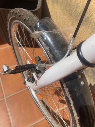 Bicicleta urbana blanca