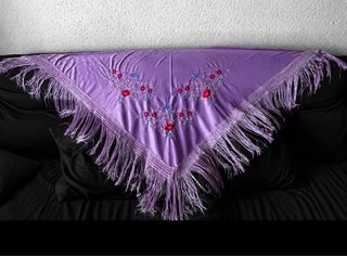 Mantoncillo Flamenco Lila Bordado Flores
