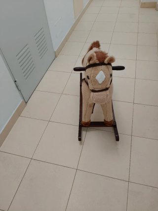 Caballo balancín con sonidos