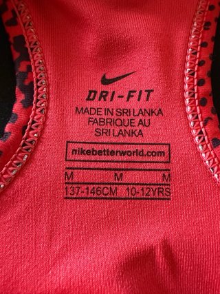 Top deportivo Nike niña Talla M