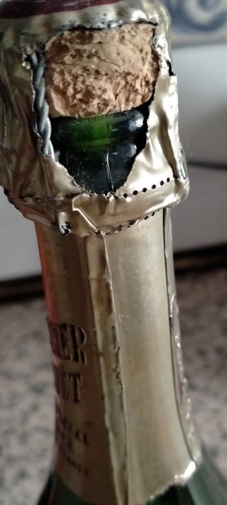Botella Perrier Jouet Belle Epoque 1975 Vacía