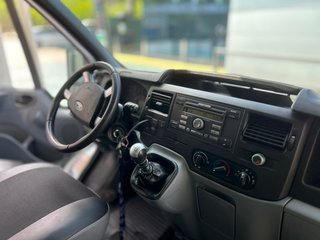Camion Ford transit año 2013