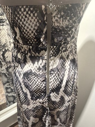 Vestido fiesta pedrería estampado