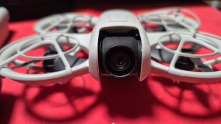 Dron DJI NEO Fly More Combo