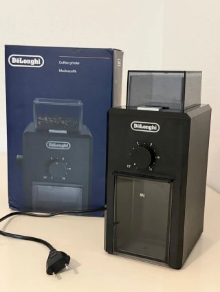 Molinillo de café DeLonghi negro