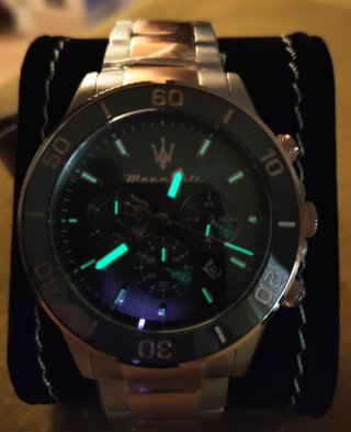 Reloj Maserati nuevo, oro rosado y verde