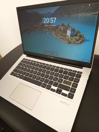Ordenador portátil Asus I3