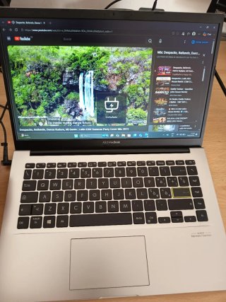 Ordenador portátil Asus I3