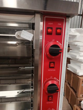 ASADOR DE POLLOS NUEVE ESPADAS MIRA MI PERFIL