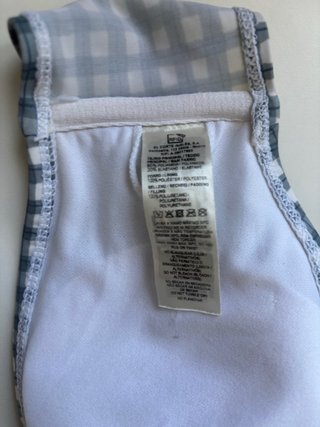 Parte de arriba bikini cuadros gris y blanco