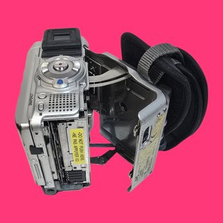 VIDEOCAMARA JVC GR-DX25E CON 2 BATERIAS Y CINTAS G