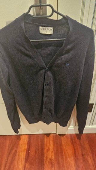 Lote de 10 camisas y 5 jerséis Gant,scalpers, etc