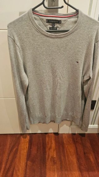 Lote de 10 camisas y 5 jerséis Gant,scalpers, etc