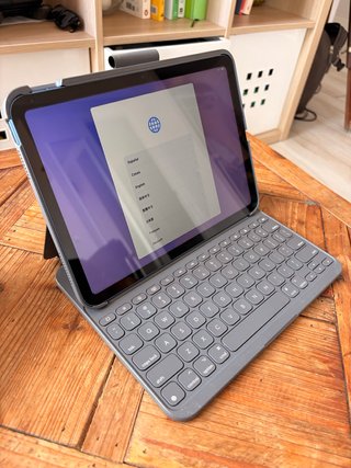 iPad 10a gen 64GB blu + tastiera Logitech