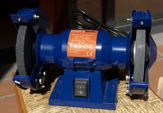 Esmeril de banco Kraft Tech KBG-150