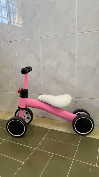 Bici Correpasillos 4 Ruedas Bebé Rosa