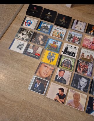 Lote de CDs de Música Variada