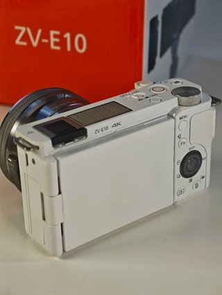 NUEVA Sony ZV-E10 Kit Cámara Mirrorless Blanca