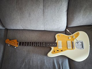 Fender Jazzmaster J. Mascis Squier