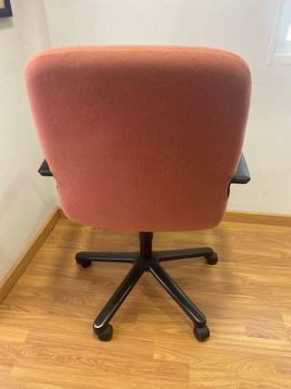 Sillón de oficina giratorio, ideal para estudiante