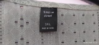 Blusa calada con encaje