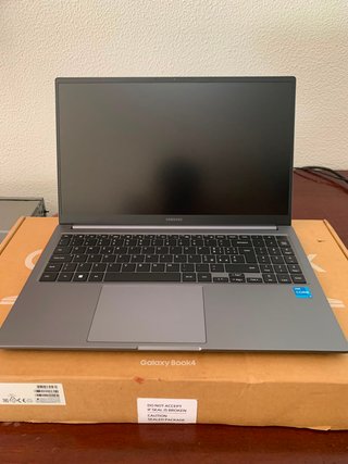 Samsung Galaxy Book4 Grigio/Argento