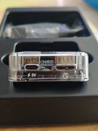 Hub USB 3.2 Orico 4 Puertos Transparente